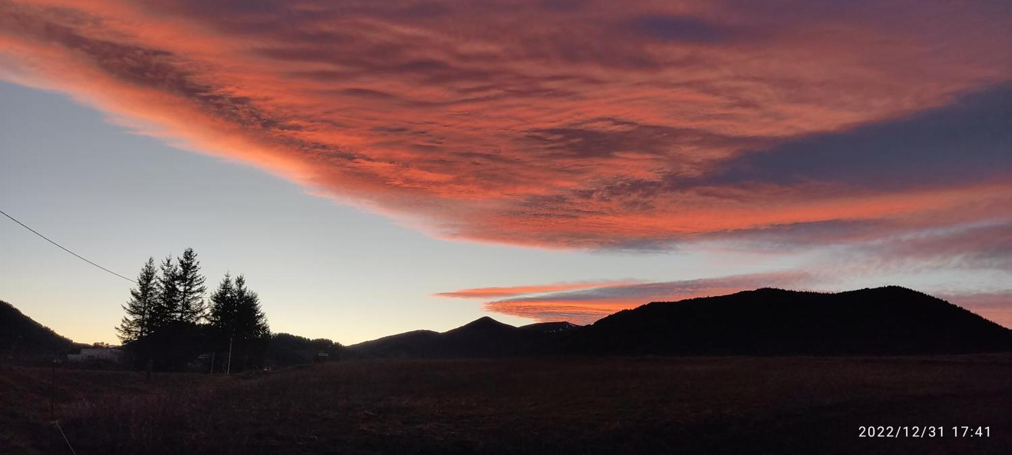 Gite Avec Vue Exceptionnelle Sur Les Montagnes Camurac Exteriör bild